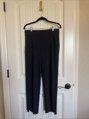 Athleta Ankle-Length Pull-On Pants Size 4 Navy Blue